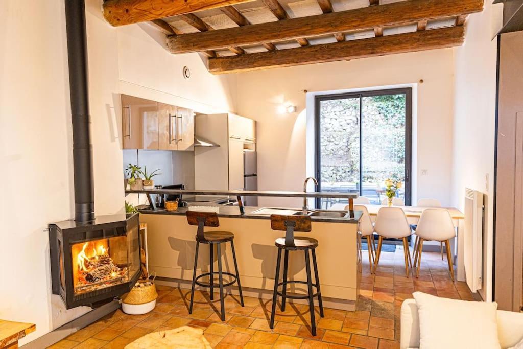 Maison De Village Barbentane Avec Spa Extérieur photo